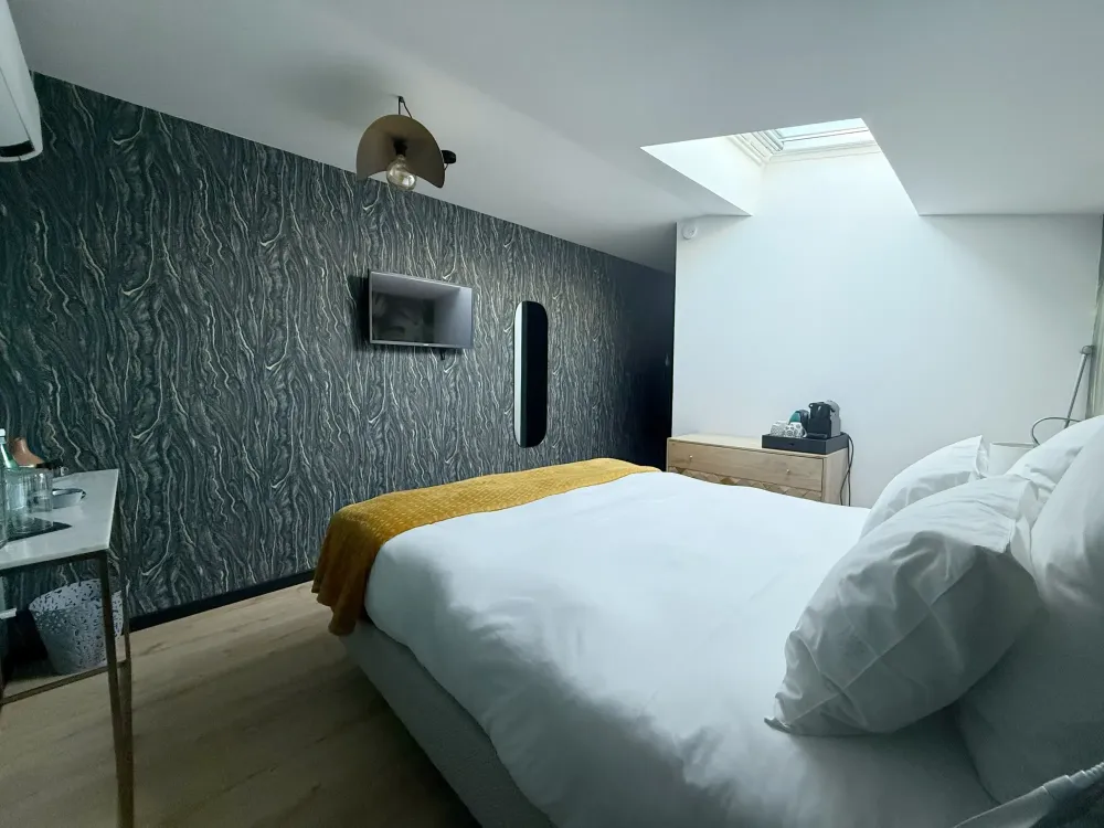 La chambre 5 télé